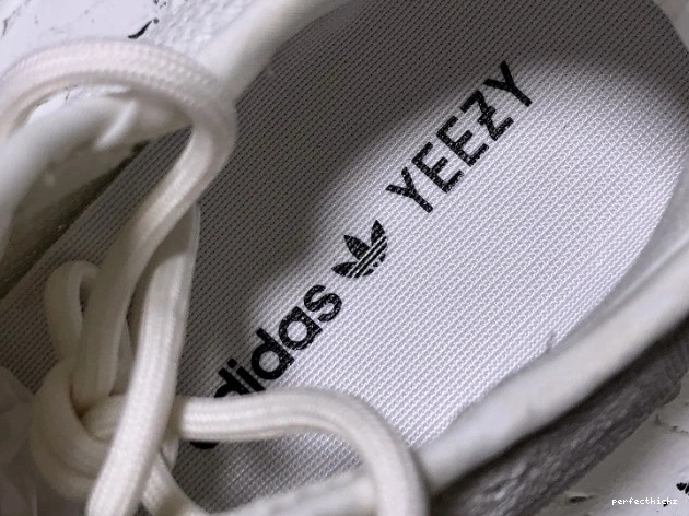 Cream CP9366 Boost White V2 350 Yeezy Adidas 0818